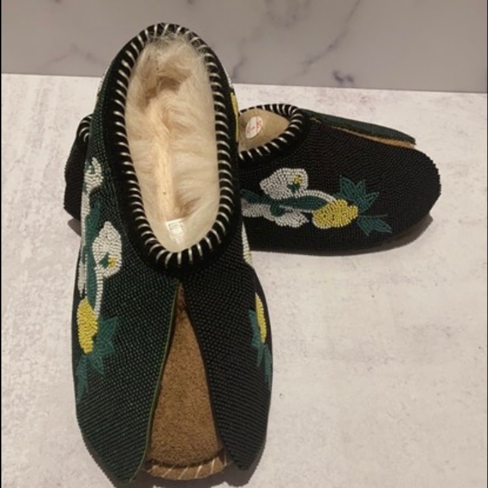 IT’S ALMOST UGG SEASON!!! UGGS - DENIM TEARS COLLAB Moccasins - BRAND NEW